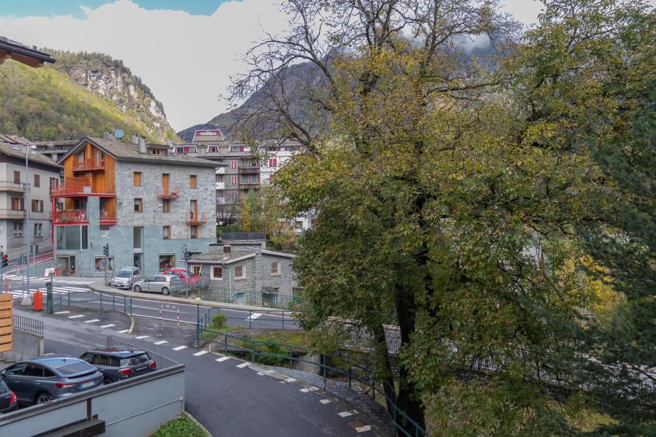 Ihost Flat - Valmalenco Centro Apartman Chiesa in Valmalenco Kültér fotó