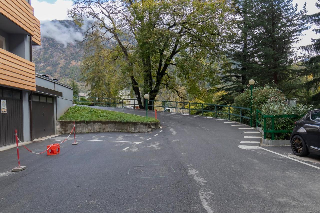 Ihost Flat - Valmalenco Centro Apartman Chiesa in Valmalenco Kültér fotó