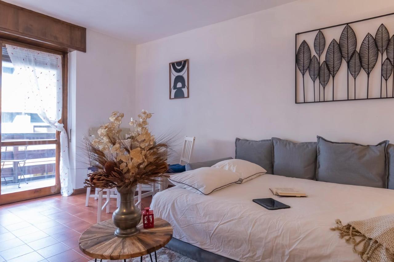 Ihost Flat - Valmalenco Centro Apartman Chiesa in Valmalenco Kültér fotó